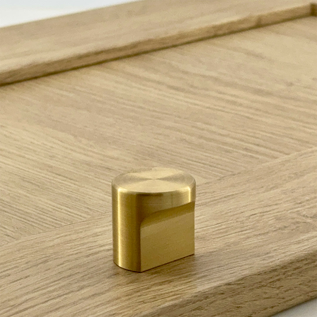 Addington Single Finger Pull Knob