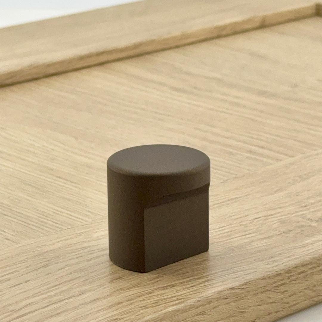 Addington Single Finger Pull Knob