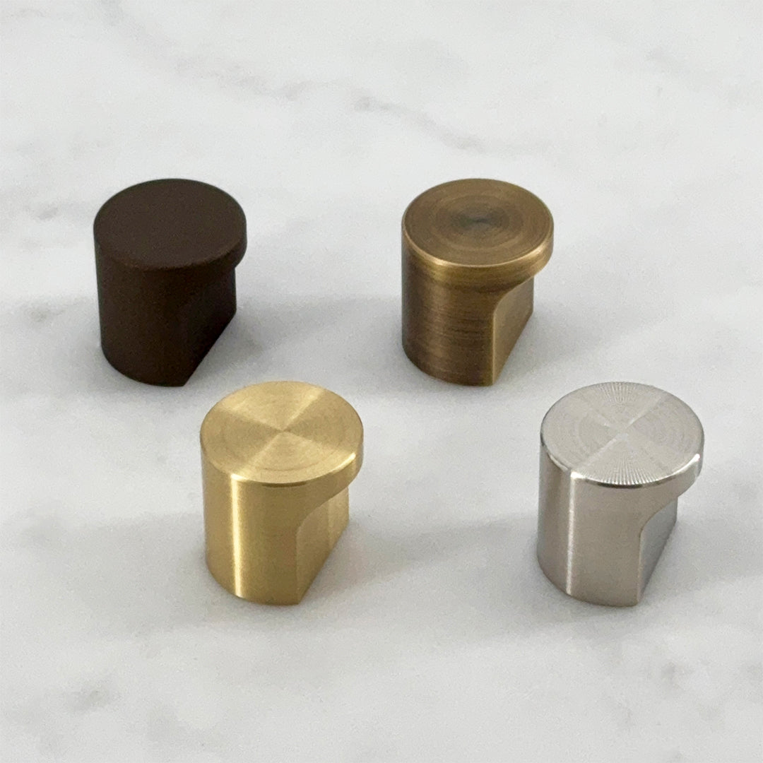 Addington Single Finger Pull Knob