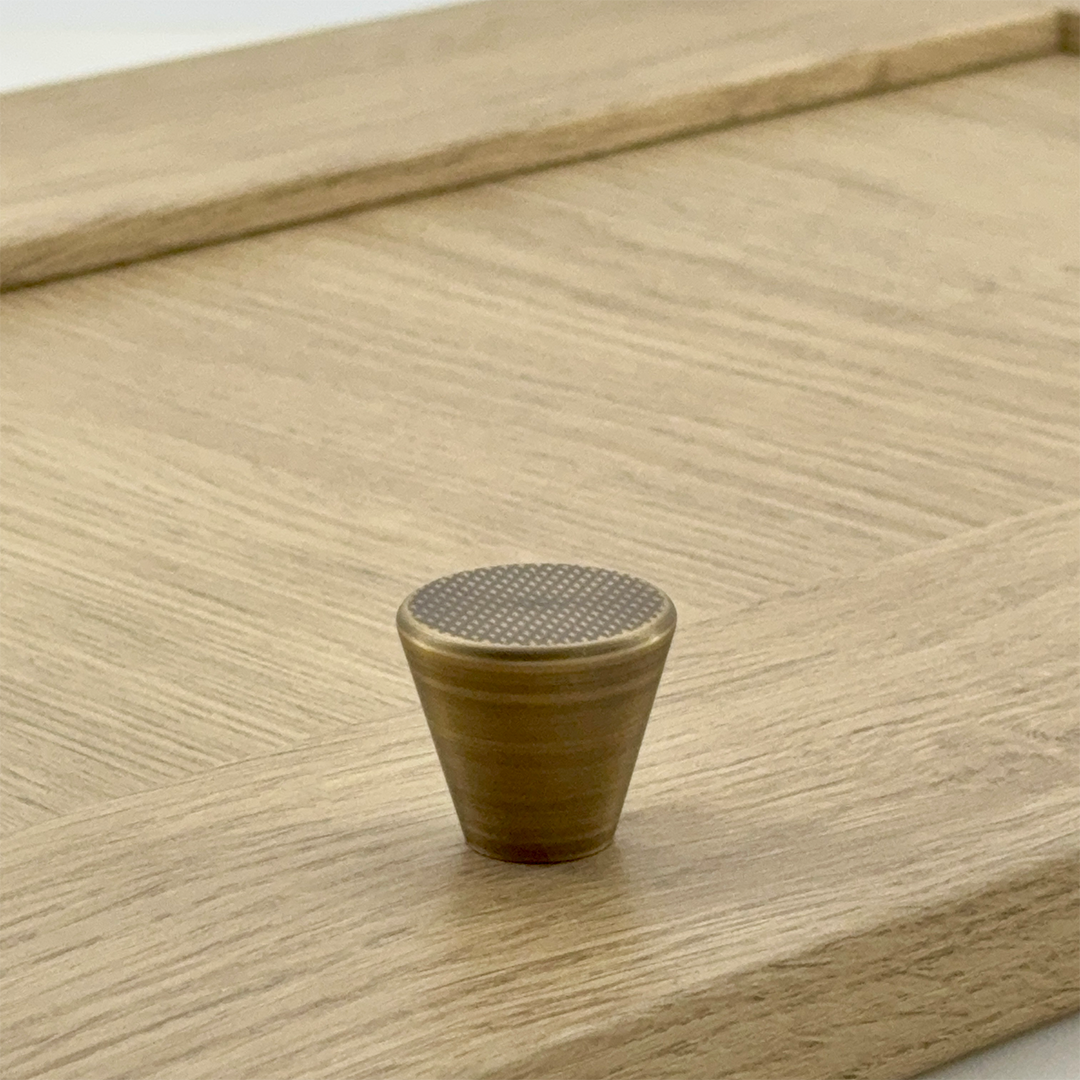 Bonnington Taper Knob