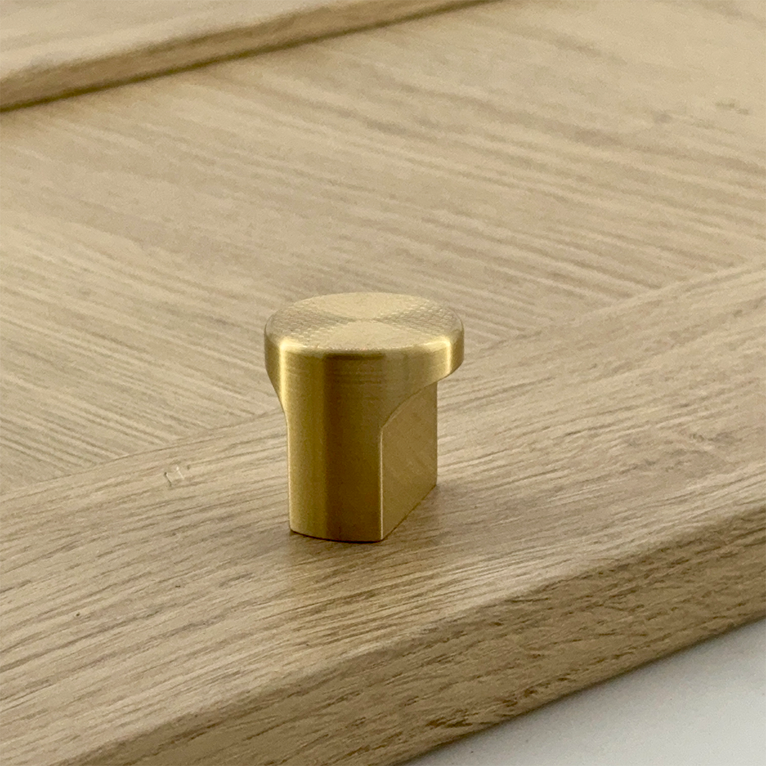 Bonnington Double Finger Pull Knob