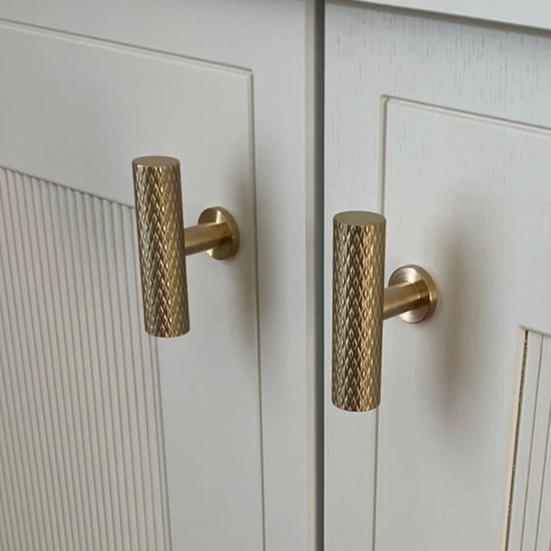 inner city carpentry - solid satin brass knurl t-bar for kitchen cabinetry. t-bar pull handle