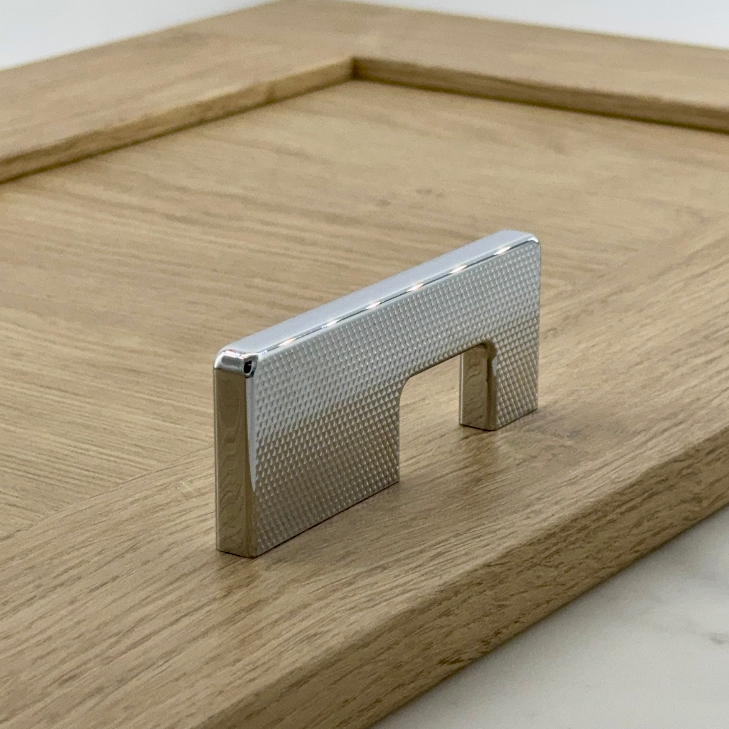 Iden Pull — solid brass cabinet hardware, hand-finished in Tonbridge, Kent. Shown in Satin Brass.