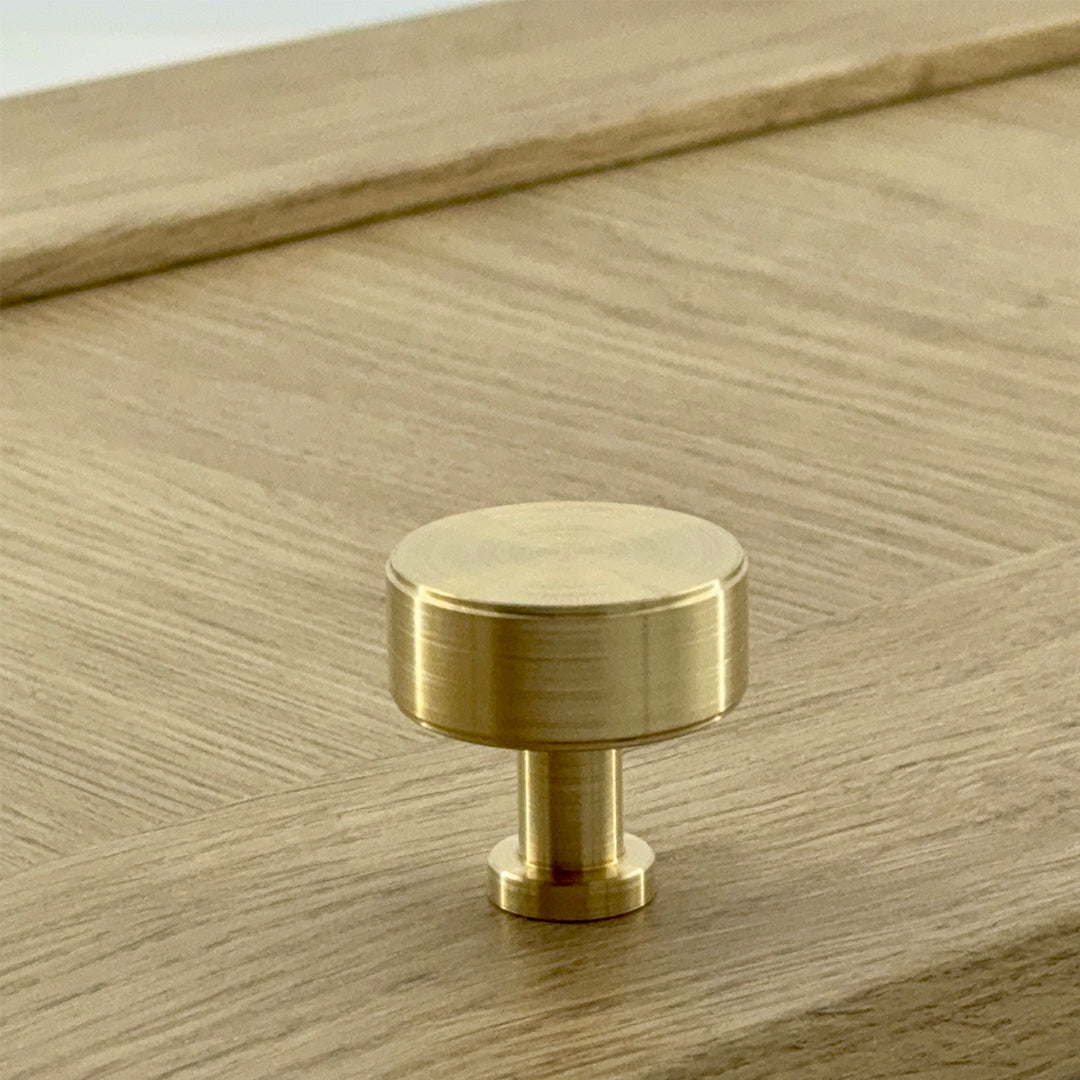 Eastcott Pull Knob