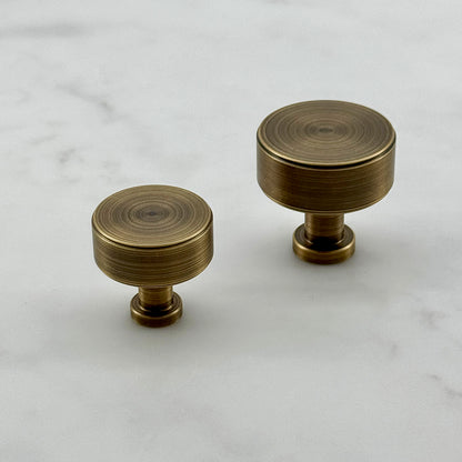 Eastcott Pull Knob