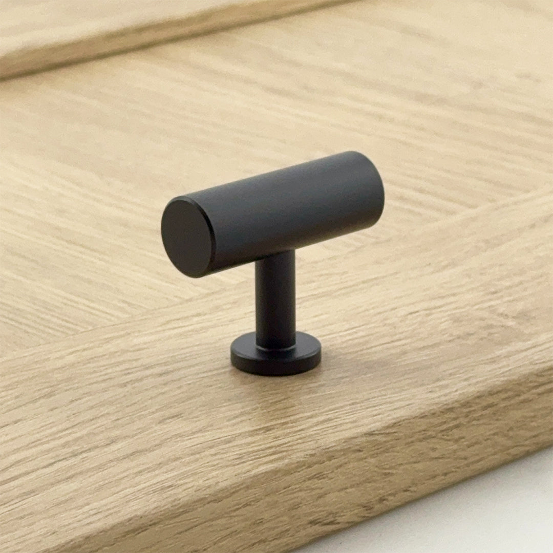 Eastcott T-Bar — solid brass T-bar pull handle, hand-finished in Tonbridge, Kent. Shown in Satin Brass.