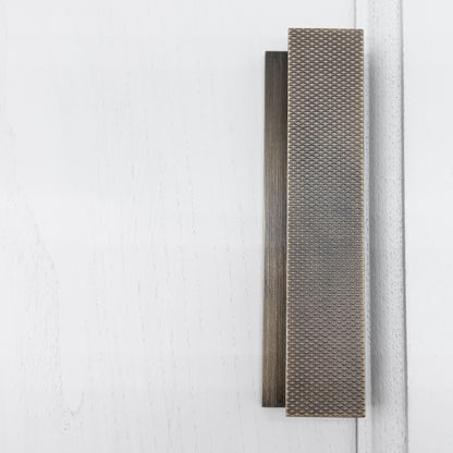 Brookland Knurled Handle