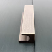Brookland Handle | Knurled