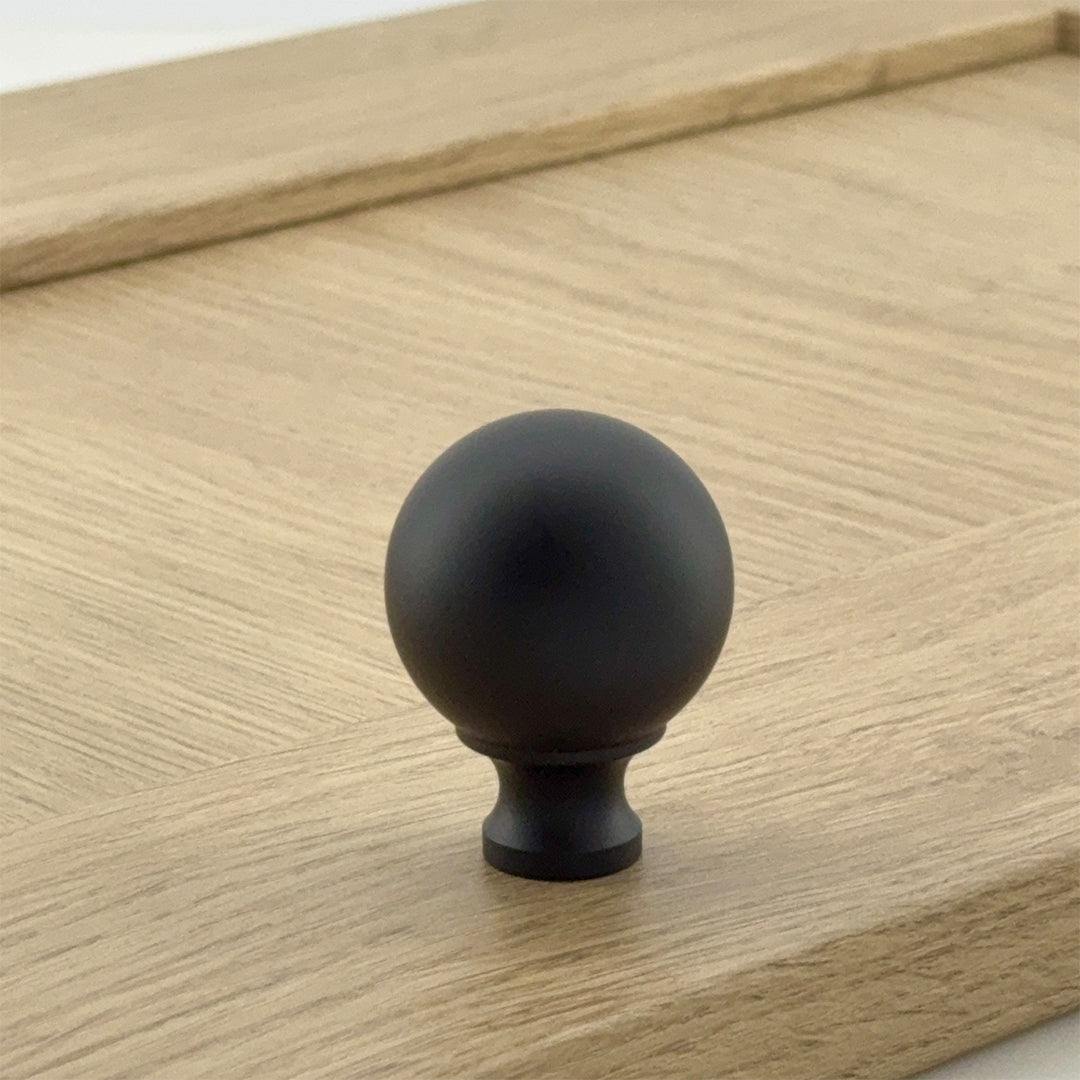 Addington Ball Knob