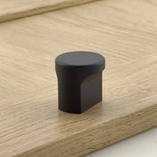 Addington Double Finger Pull Knob