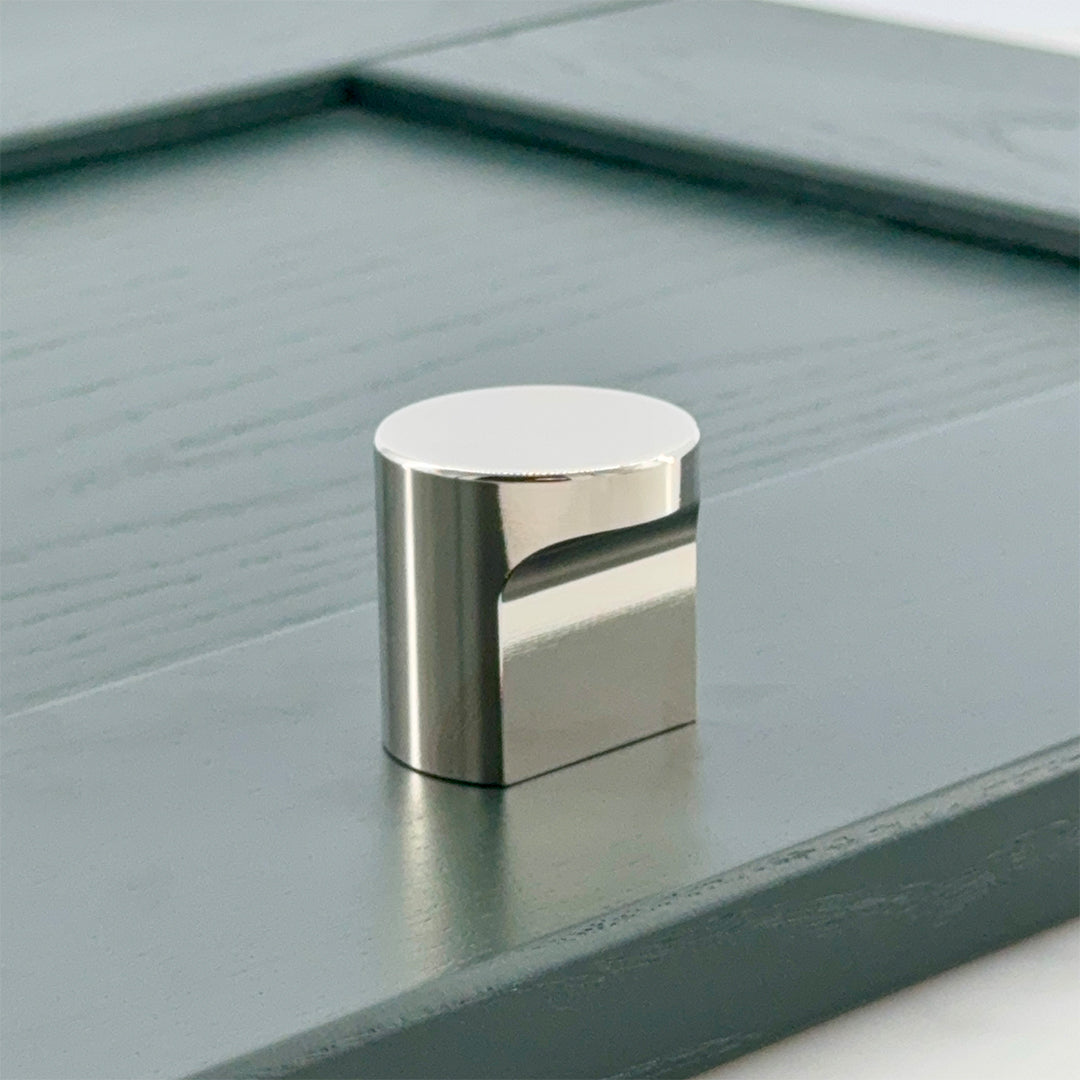 Addington Single Finger Pull Knob