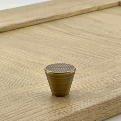 Bonnington Taper Knob