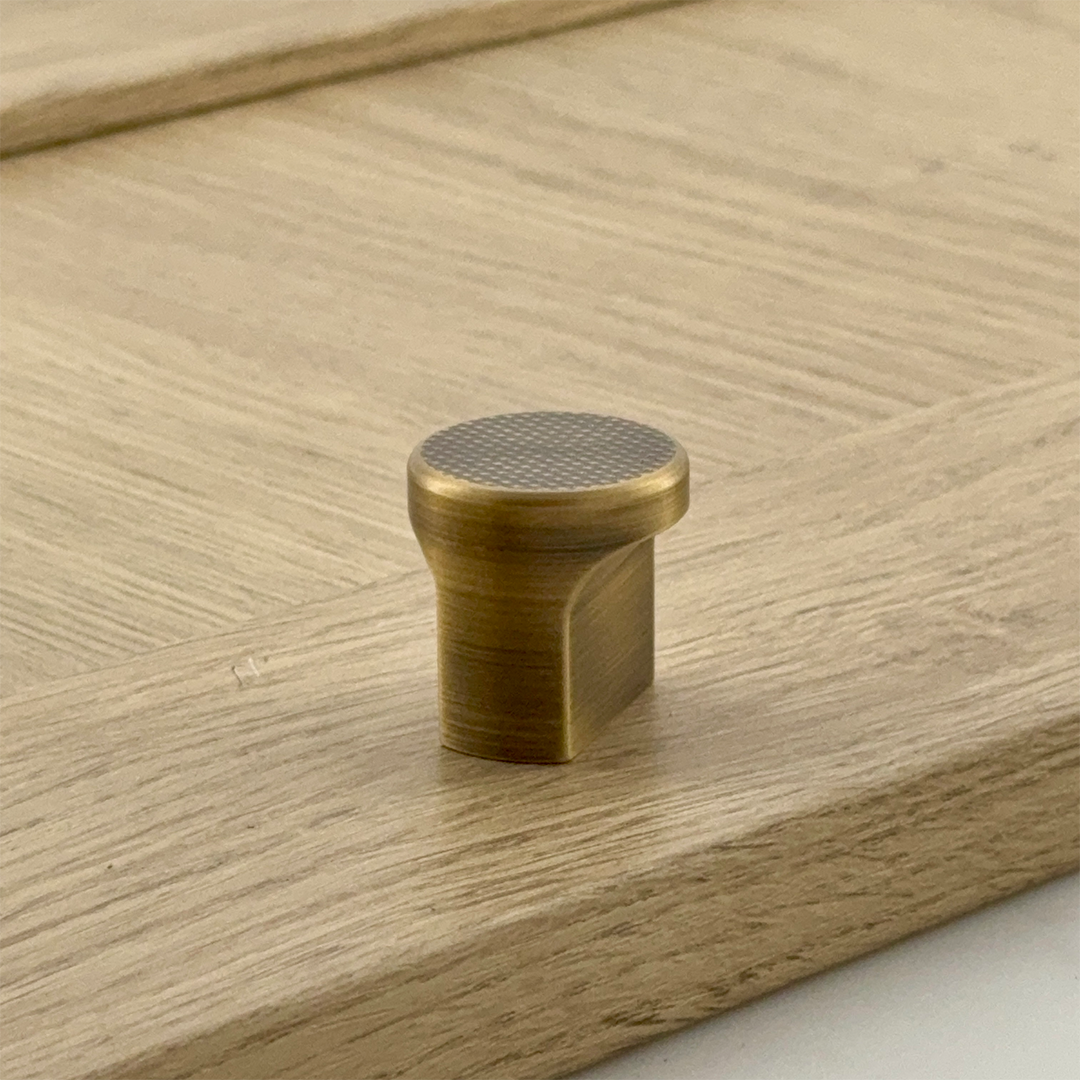Bonnington Double Finger Pull Knob