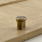 Bonnington Double Finger Pull Knob