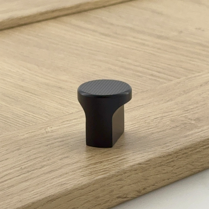Bonnington Double Finger Pull Knob