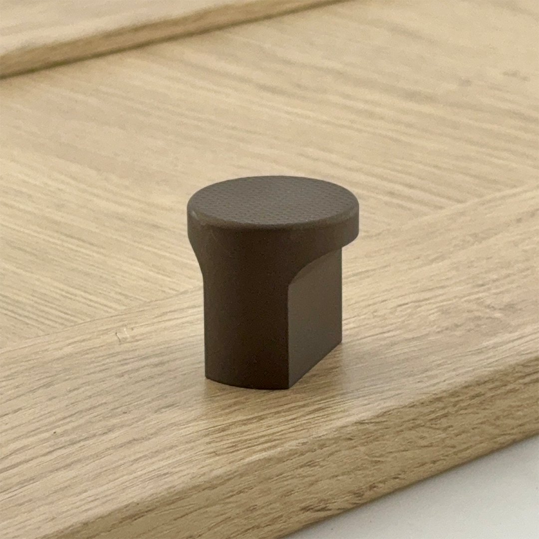 Bonnington Double Finger Pull Knob