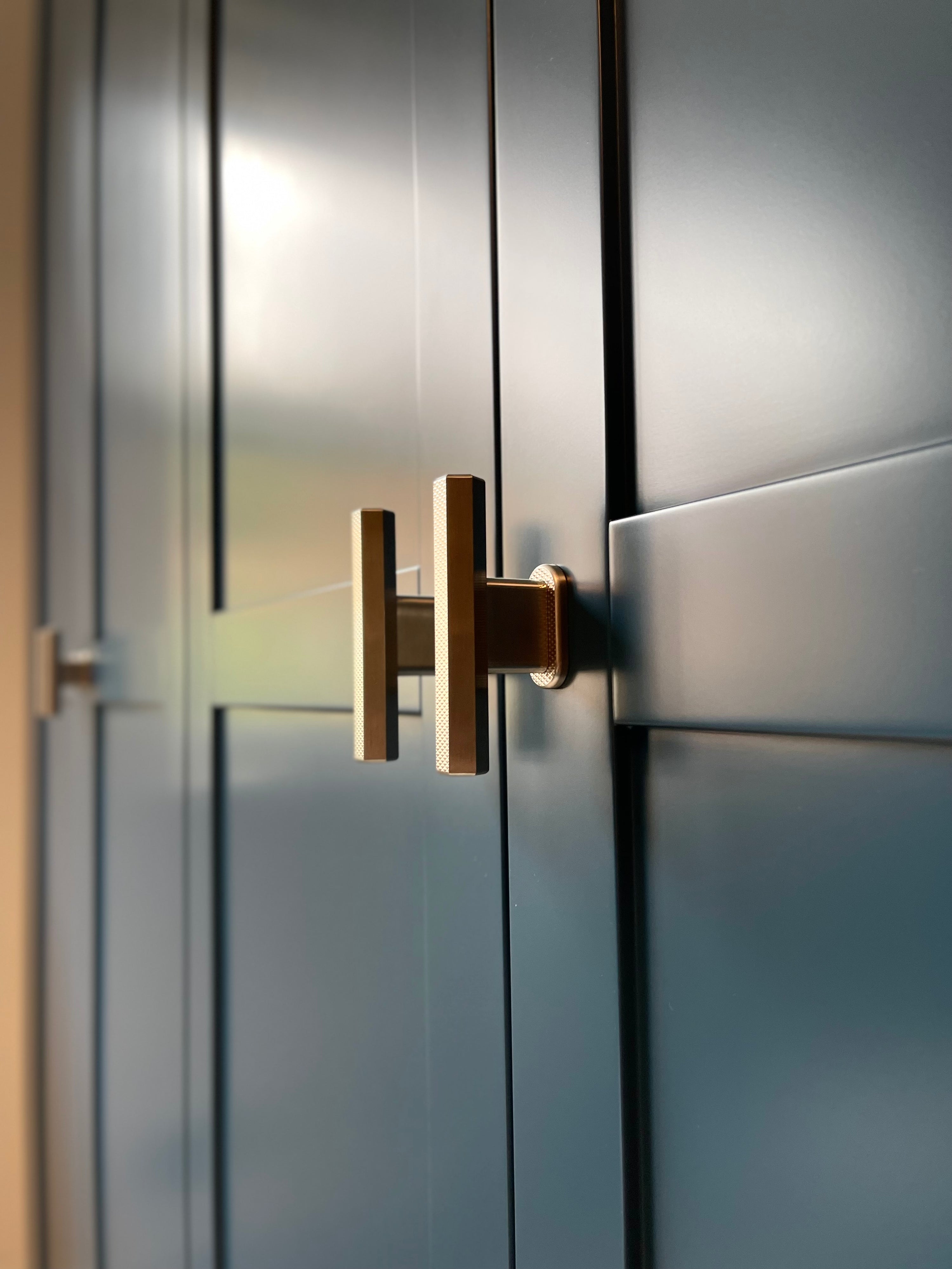 Sennen Hex T-Bar Pull Handle — solid brass T-bar pull handle, hand-finished in Tonbridge, Kent. Shown in Satin Brass.