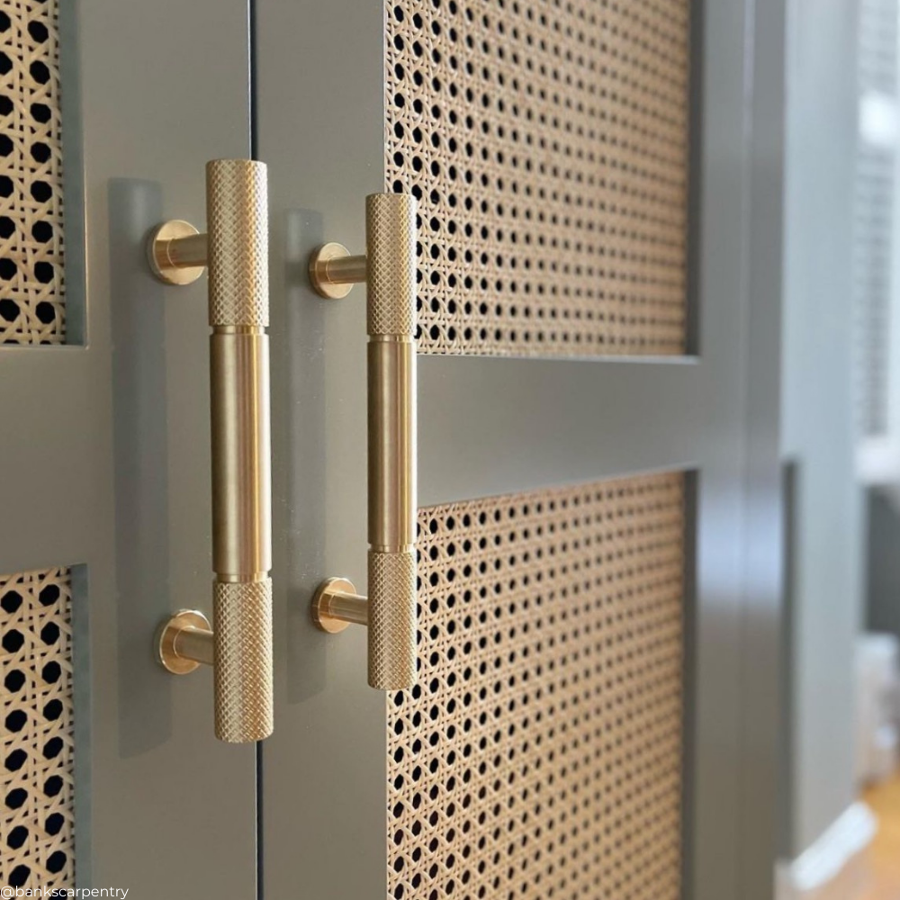 Gary Banks Carpentry - satin brass knurled pull handle for shaker cabinetry. Enysford pull handle with double knurl detail. herbert direct